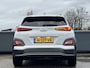 Hyundai Kona Electric EV Premium 64 kWh | 3-Fase OBC | Schuifkanteldak | Lederen bekleding | Long Range Accu | Volledig dealer onderhouden | Allseason banden |
