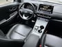 Hyundai Kona Electric EV Premium 64 kWh | 3-Fase OBC | Schuifkanteldak | Lederen bekleding | Long Range Accu | Volledig dealer onderhouden | Allseason banden |