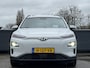 Hyundai Kona Electric EV Premium 64 kWh | 3-Fase OBC | Schuifkanteldak | Lederen bekleding | Long Range Accu | Volledig dealer onderhouden | Allseason banden |