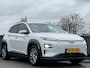 Hyundai Kona Electric EV Premium 64 kWh | 3-Fase OBC | Schuifkanteldak | Lederen bekleding | Long Range Accu | Volledig dealer onderhouden | Allseason banden |