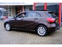 Mercedes-Benz A-klasse 180 Ambition Comfort Aut. *38.425km!* Pano|1e Eig|Half Leder|Navi|Sportstoelen|LMV