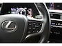 Lexus UX 250h Business Line | 18 Inch Lichtmetalen velgen | Privacy Glass | Blind Spot Monitor