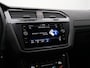 Volkswagen Tiguan 1.4 TSI eHybrid 245 pk DSG R-Line Business | Panoramadak | Black Style | Trekhaak | Adaptief onderstel | IQ Light | Stuur-/stoelverwarming