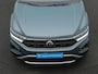 Volkswagen T-Roc 1.0 TSI 110 pk Life | Parkeersensoren voor/achter | Adaptive Cruise | Carplay