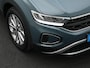 Volkswagen T-Roc 1.0 TSI 110 pk Life | Parkeersensoren voor/achter | Adaptive Cruise | Carplay