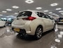 Toyota Auris 1.8 Hybrid Executive * Dealer onderhouden / Navigatie / Stoelverwarming / Camera *