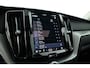 Volvo XC60 2.0 T8 Plug-in hybrid AWD Plus Dark Pano-dak | Head-up | Adap. cruise | 360 camera | H&K Audio 4x stoel + stuurverw. |