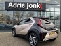Toyota Aygo X 1.0 VVT-i S-CVT Envy AUTOMAAT | JBL AUDIO | CAMERA | 18" VELGEN | 1e EIGENAAR | NED. AUTO | APPLECARPLAY/ANDROID AUTO | ZEER LUXE UITVOERING |