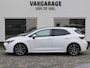 Toyota Corolla 2.0 Hybrid GR-Sport Plus | Panoramadak | JBL | Head-up display | Trekhaak | Stuur-/Stoelverwarming | Achteruitrijcamera | Draadloos telefoonladen | ACC | Dodehoek detectie