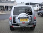 Mitsubishi Pajero 3.8 V6 Instyle , Xenon , Schuifdak , Leder , Navi , Camera , Climate control enz Zeer nette originele staat