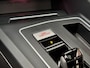 Volkswagen Golf 2.0 TSi GTI 245PK PANODAK NAVI APPLE-CARPLAY LED 19 INCH-LMV PDC