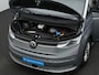 Volkswagen Multivan 1.4 eHybrid 218 pk DSG L2H1 6-pers. | Panoramadak | Trekhaak | Achteruitrijcamera | Navigatie | Adaptive Cruise