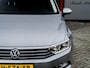 Volkswagen Passat Variant 1.5 TSI Highline | Camera | Virtual Cockpit | Stoelverwarming | Climate Control | Adaptieve Cruise Control | Apple Carplay | Android Auto | DAB+ | Metallic Lak | Privacy Glas | Velours Bekleding |
