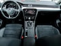 Volkswagen Passat Variant 1.5 TSI Highline | Camera | Virtual Cockpit | Stoelverwarming | Climate Control | Adaptieve Cruise Control | Apple Carplay | Android Auto | DAB+ | Metallic Lak | Privacy Glas | Velours Bekleding |