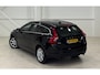 Volvo V60 1.6 T4 Momentum 180pk Camera Navigatie Led Mooi!