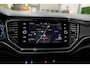 Volkswagen T-Roc 1.5 TSI 3x R-Line * Keyless - LED - Blind Spot - ACC - Lane - App * Keyless Entry - LED Koplampen - Dodehoeksensor - Adaptieve Cruise - Lane Assist - Apple CarPlay / Android Auto