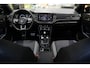 Volkswagen T-Roc 1.5 TSI 3x R-Line * Keyless - LED - Blind Spot - ACC - Lane - App * Keyless Entry - LED Koplampen - Dodehoeksensor - Adaptieve Cruise - Lane Assist - Apple CarPlay / Android Auto