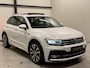 Volkswagen Tiguan 2.0 TSI 4Motion R-Line | BOMVOL | Standkachel |Leder | Memory | Dynaudio | 360 Camera | Head-Up | Trekhaak | Stoelverwarming V+A