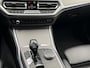 BMW 3-Serie 320i M-SPORT / HUD / LEER / LED / NL AUTO !