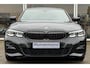 BMW 3-Serie 320i M-SPORT / HUD / LEER / LED / NL AUTO !