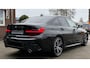 BMW 3-Serie 320i M-SPORT / HUD / LEER / LED / NL AUTO !