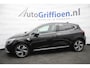 Renault Clio 1.0 TCe Initiale Paris nette hatchback met halfleer en navi