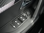 Peugeot 2008 1.2 Hybrid 136 Allure | Airco (automatisch) | Armsteun voor | Lichtmetalen velgen 17"