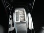 Peugeot 2008 1.2 Hybrid 136 Allure | Airco (automatisch) | Armsteun voor | Lichtmetalen velgen 17"
