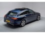 Mercedes-Benz CLA Shooting Brake 200 Luxury Aut. [ Panorama Leder Sfeerverlichting ]