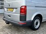 Volkswagen Transporter 2.0 TSI L2H1 Trendline Benzine Dubbele Schuifdeur Airco Cruise controle Bpm vrij Trekhaak Klep achter Omvormer Kastinrichting Standkachel Euro 6 Benzine Ideaal voor ombouw naar Camper !!