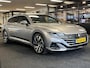 Volkswagen Arteon Shooting Brake 1.4 TSI eHybrid R-Line Business+ | Panoramadak | LED | Stoelverw. V+A | Keyless | Camera