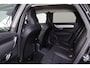 Volvo V90 T6 Recharge AWD Plus Dark - IntelliSafe Assist & Surround - 360º Camera - Harman/Kardon audio - Adaptieve LED koplampen - Verwarmde voorstoelen, stuur & achterbank - Parkeersensoren voor & achter - Elektr. bedienb. voorstoelen met geheugen - Extra getint glas - Elektr. inklapbare trekhaak - 19' LMV