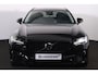 Volvo V90 T6 Recharge AWD Plus Dark - IntelliSafe Assist & Surround - 360º Camera - Harman/Kardon audio - Adaptieve LED koplampen - Verwarmde voorstoelen, stuur & achterbank - Parkeersensoren voor & achter - Elektr. bedienb. voorstoelen met geheugen - Extra getint glas - Elektr. inklapbare trekhaak - 19' LMV