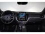 Volvo XC60 T6 Recharge AWD Plus Black Edition - Panorama/schuifdak - IntelliSafe Assist & Surround - 360º Camera - Harman/Kardon audio - Adaptieve LED koplampen - Verwarmde voorstoelen, stuur & achterbank - Parkeersensoren voor & achter - Elektr. bedienb. voorstoelen met geheugen - Head up display - Draadloze tel. lader - Extra getint glas - 21' LMV