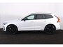 Volvo XC60 T6 Recharge AWD Plus Black Edition - Panorama/schuifdak - IntelliSafe Assist & Surround - 360º Camera - Harman/Kardon audio - Adaptieve LED koplampen - Verwarmde voorstoelen, stuur & achterbank - Parkeersensoren voor & achter - Elektr. bedienb. voorstoelen met geheugen - Head up display - Draadloze tel. lader - Extra getint glas - 21' LMV