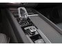 Volvo XC60 T6 Recharge AWD Ultra Black Edition - Panorama/schuifdak - IntelliSafe Assist & Surround - 360º Camera - Harman/Kardon audio - Adaptieve LED koplampen - Verwarmde voorstoelen, stuur & achterbank - Parkeersensoren voor & achter - Elektr. bedienb. voorstoelen met geheugen - Head up display - Draadloze tel. lader - Extra getint glas - 21' LMV