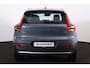 Volvo XC40 T3 Momentum Pro - Verwarmde voorstoelen, stuur & achterbank - Parkeersensoren achter - Cruise control - Standkachel - 18' LMV