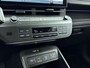 Hyundai Kona Electric Comfort Smart 65.4 kWh | Warmtepomp | Stoel + stuurverwarming | V2L | Bluelink app | Navigatie | Camera | Adaptive cruise control