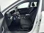 Hyundai Kona Electric Comfort Smart 65.4 kWh | Warmtepomp | Stoel + stuurverwarming | V2L | Bluelink app | Navigatie | Camera | Adaptive cruise control
