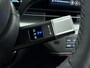 Hyundai Kona Electric Comfort Smart 65.4 kWh | Warmtepomp | Stoel + stuurverwarming | V2L | Bluelink app | Navigatie | Camera | Adaptive cruise control