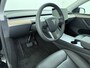 Tesla Model Y RWD LFP-Accu SOH 94% Leder Lmv 20" Warmtepomp Camera's Panormadak Adap.Cruise Navi Ecc Autopilot Stoel+Stuur+Achterbank Verwarming Elek.Achterklep Dodehoek detector Draadloze telefoonlader Origineel Nederlandse Auto Fabrieksgarantie tot 25-6-2028/80.000km en 25-6-2032/160.000 km op de accu en aandrijflijn.  Trekvermogen 1600 kg !