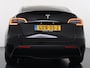 Tesla Model Y RWD LFP-Accu SOH 94% Leder Lmv 20" Warmtepomp Camera's Panormadak Adap.Cruise Navi Ecc Autopilot Stoel+Stuur+Achterbank Verwarming Elek.Achterklep Dodehoek detector Draadloze telefoonlader Origineel Nederlandse Auto Fabrieksgarantie tot 25-6-2028/80.000km en 25-6-2032/160.000 km op de accu en aandrijflijn.  Trekvermogen 1600 kg !