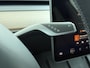 Tesla Model Y RWD LFP-Accu SOH 94% Leder Lmv 20" Warmtepomp Camera's Panormadak Adap.Cruise Navi Ecc Autopilot Stoel+Stuur+Achterbank Verwarming Elek.Achterklep Dodehoek detector Draadloze telefoonlader Origineel Nederlandse Auto Fabrieksgarantie tot 25-6-2028/80.000km en 25-6-2032/160.000 km op de accu en aandrijflijn.  Trekvermogen 1600 kg !
