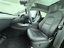 Tesla Model Y RWD LFP-Accu SOH 94% Leder Lmv 20" Warmtepomp Camera's Panormadak Adap.Cruise Navi Ecc Autopilot Stoel+Stuur+Achterbank Verwarming Elek.Achterklep Dodehoek detector Draadloze telefoonlader Origineel Nederlandse Auto Fabrieksgarantie tot 25-6-2028/80.000km en 25-6-2032/160.000 km op de accu en aandrijflijn.  Trekvermogen 1600 kg !