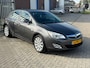 Opel Astra 1.4 Turbo Cosmo 120PK! NL AUTO NAP 2e EIGENAAR! CRUISE l TREKHAAK l LEER l AIRCO l PDC! DEALER OH l TOPSTAAT!
