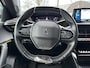 Peugeot e-2008 EV GT Première 3 fase 50 kWh VAN: 18.400,- VOOR: 16.770,- UW EINDEJAARSVOORDEEL: 1.630,- | RIJKLAARPRIJS INCL. 12MND BOVAG GARANTIE | STOELVERWARMING | DODE HOEK EN CAMERA