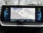 Peugeot e-2008 EV GT Première 3 fase 50 kWh VAN: 18.400,- VOOR: 16.770,- UW EINDEJAARSVOORDEEL: 1.630,- | RIJKLAARPRIJS INCL. 12MND BOVAG GARANTIE | STOELVERWARMING | DODE HOEK EN CAMERA
