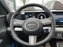 Hyundai Kona 1.6 GDI HEV Premium Sky VAN: 44.300,- VOOR: 35.877,- UW EINDEJAARSVOORDEEL: 8.413,- euro FULL HYBRID | NIEUWE AUTO MET REGISTRATIE | VOLLE AUTO! | FABR GARANTIE T/M 12-2029