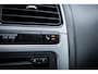 Volkswagen Polo 1.2 TSI Highline | Cruise control | Stoelverwarming | Parkeer hulp | Airco | Navigatie |