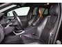 Volvo V60 T4 Business Sport - Parkeerverwarming - Volvo On Call - Bi-Xenon koplampen - schijf/kantel dak - Verwarmde voorstoelen & stuur - Navigatie - Parkeersensoren voor en achter - trekhaak - 18 inch LMV